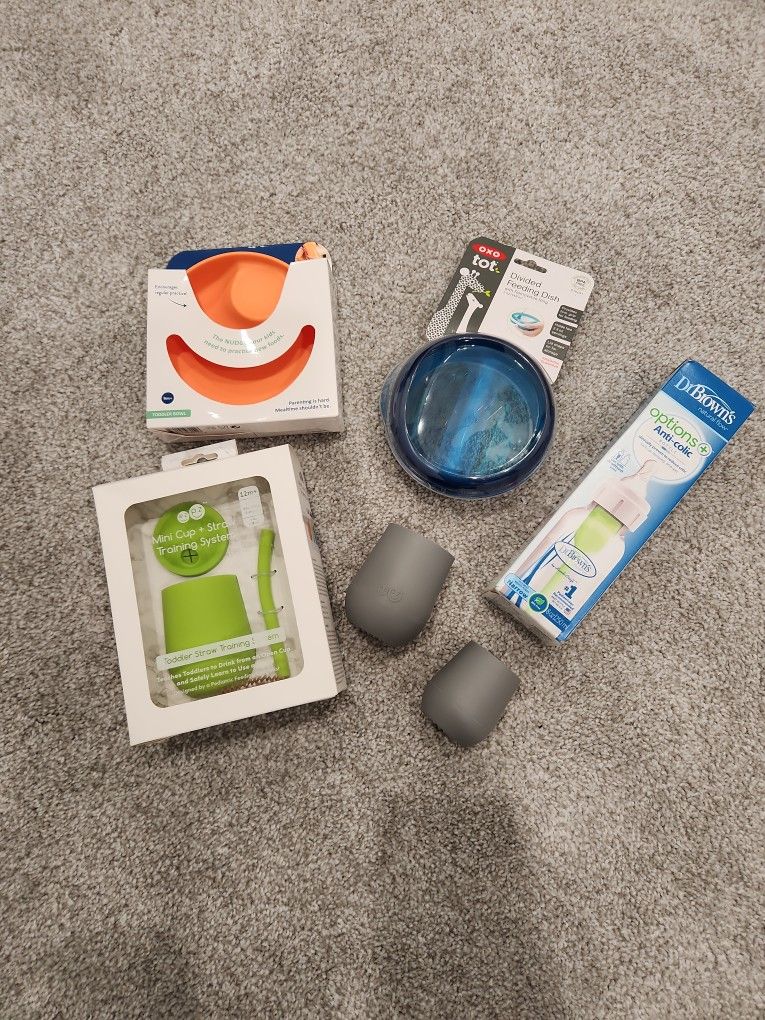 Various New Baby Feeding Gear