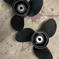 Propeller For Omc Or Long Shaft  15 Splines 