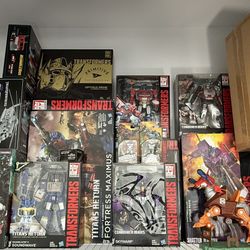 Collectible Action Figures 