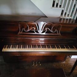 Vintage Piano