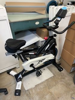 Stationery exercise bike