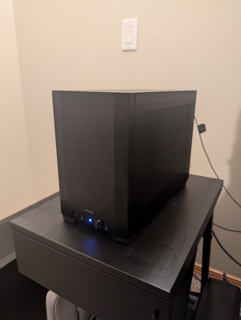 Mini-ITX Gaming PC + 1440 Monitor: i7, 3070, 32GB RAM, 1TB NVMe, NCASE
