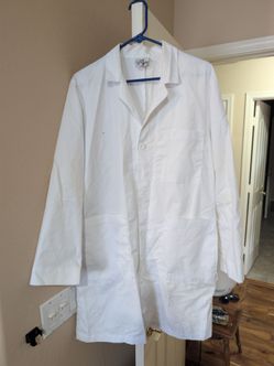 META White Labcoat + Goggles