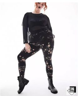 Torrid Leggings Size 0 X NWOT 