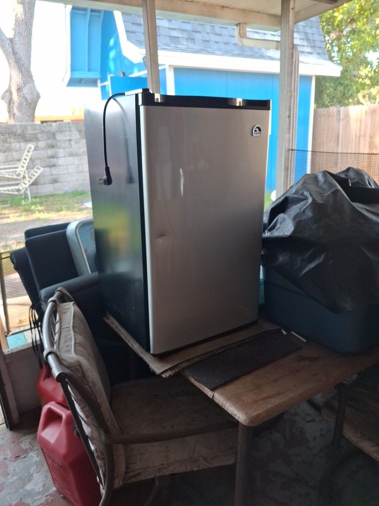 Igloo Minifridge