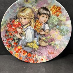 Vintage 1983 Wedge wood plate 