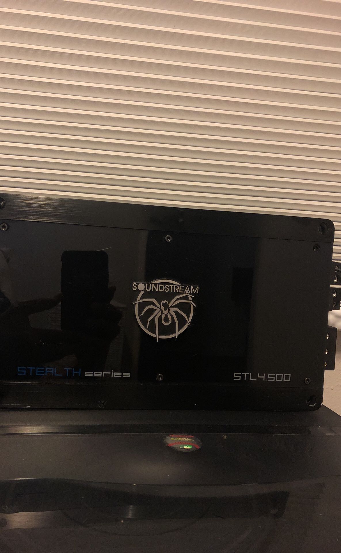 SOUNDSTREAM STEALTH STL4.500 アンプ（Soundstream STL 4.500 for 