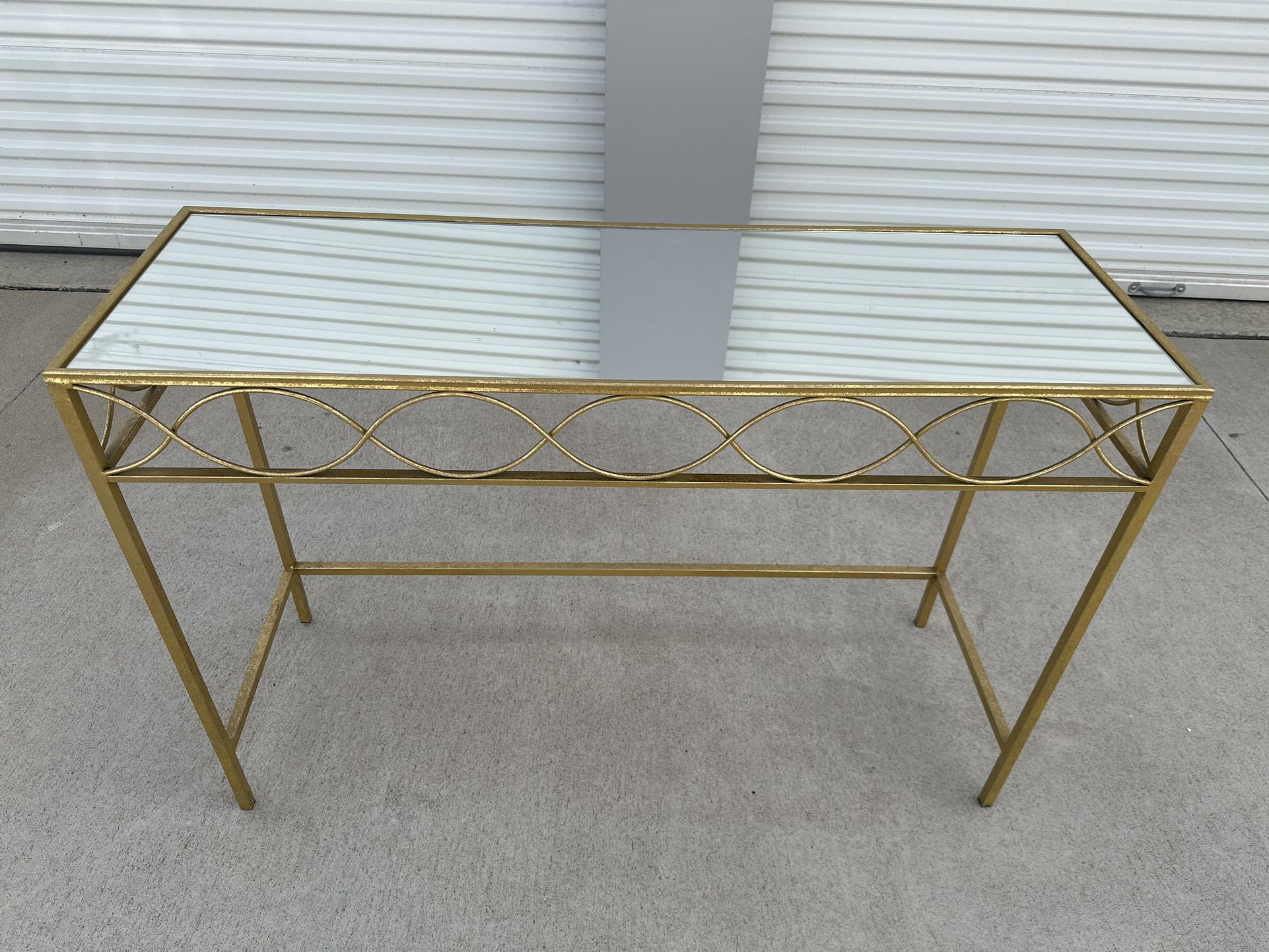 Long Gold Table