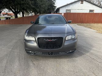 🌟2021 Chrysler 300S