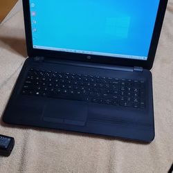 HP laptop 15.6 Display  Excelentes Condiciones 