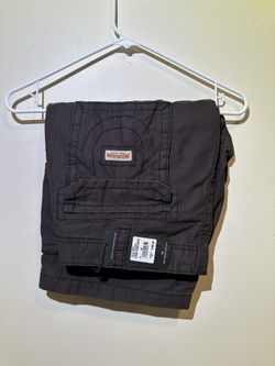 True Religion Cargo Shorts BLACK SIZE 34