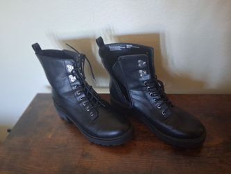 Size 9 zip up boots from Target
