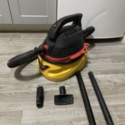 2.5 Gallon Wet/Dry Vacuum 