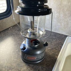 Kerosene Lantern Like new $25