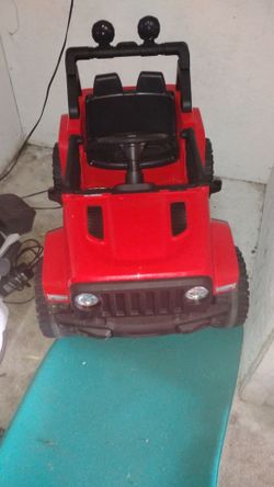 Toy car