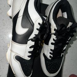 Jordan Low TD Baseball Cleats Size 9.5 men’s $30