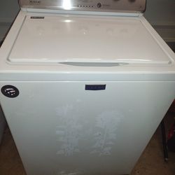 Maytag Power Wash White Washing Machine With Kenmore Dryer