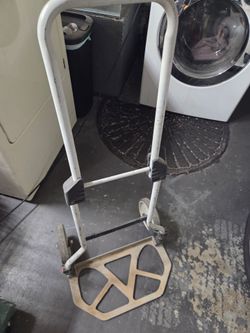Folding hand truck dolly
