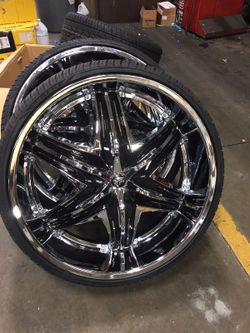 28" Diablo elite chrome with black inserts wheels and tires