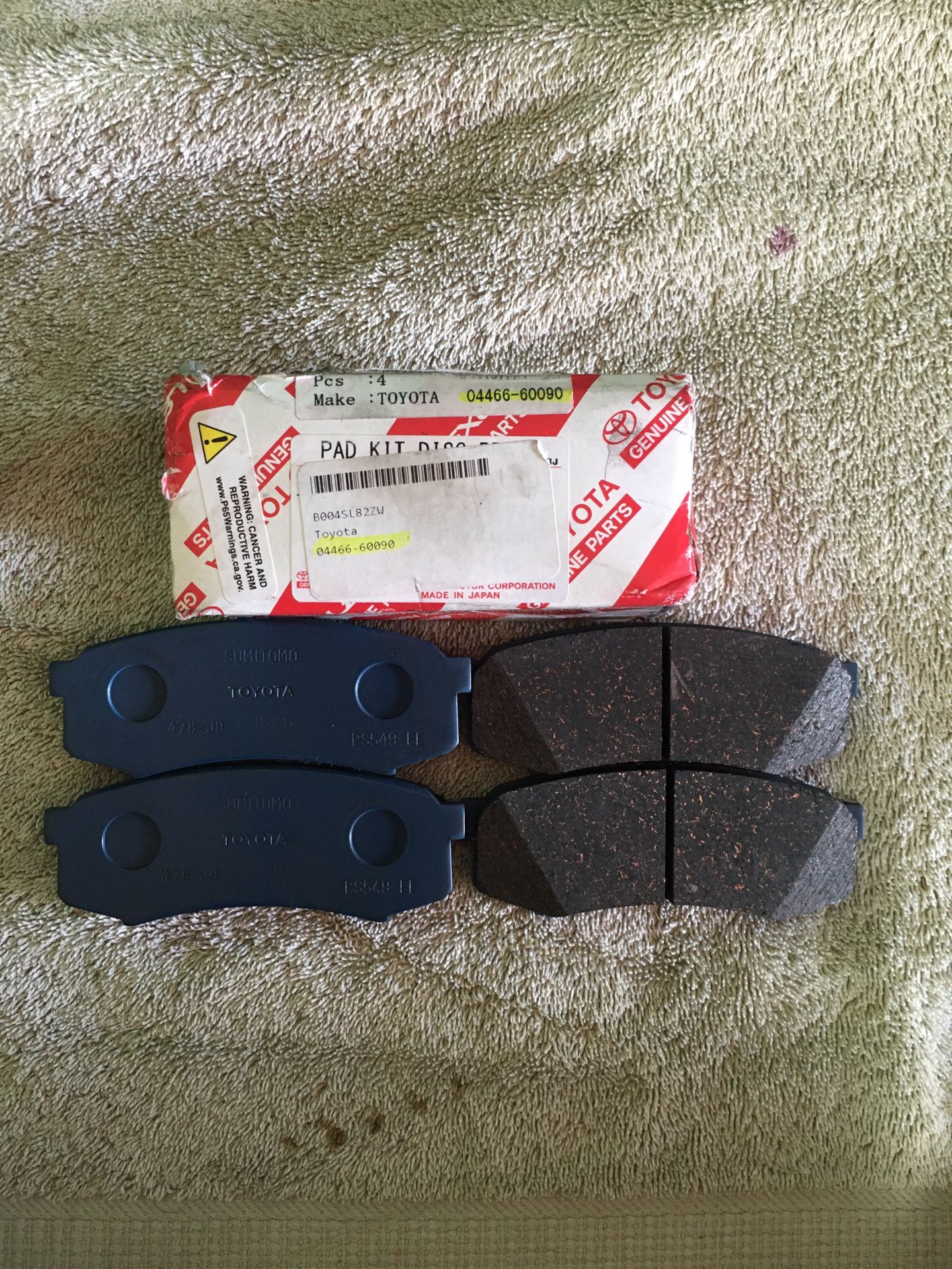 Toyota SUV Truck Rear Disc Brake Pads