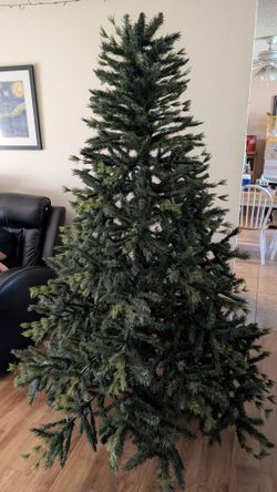 7' Christmas Tree