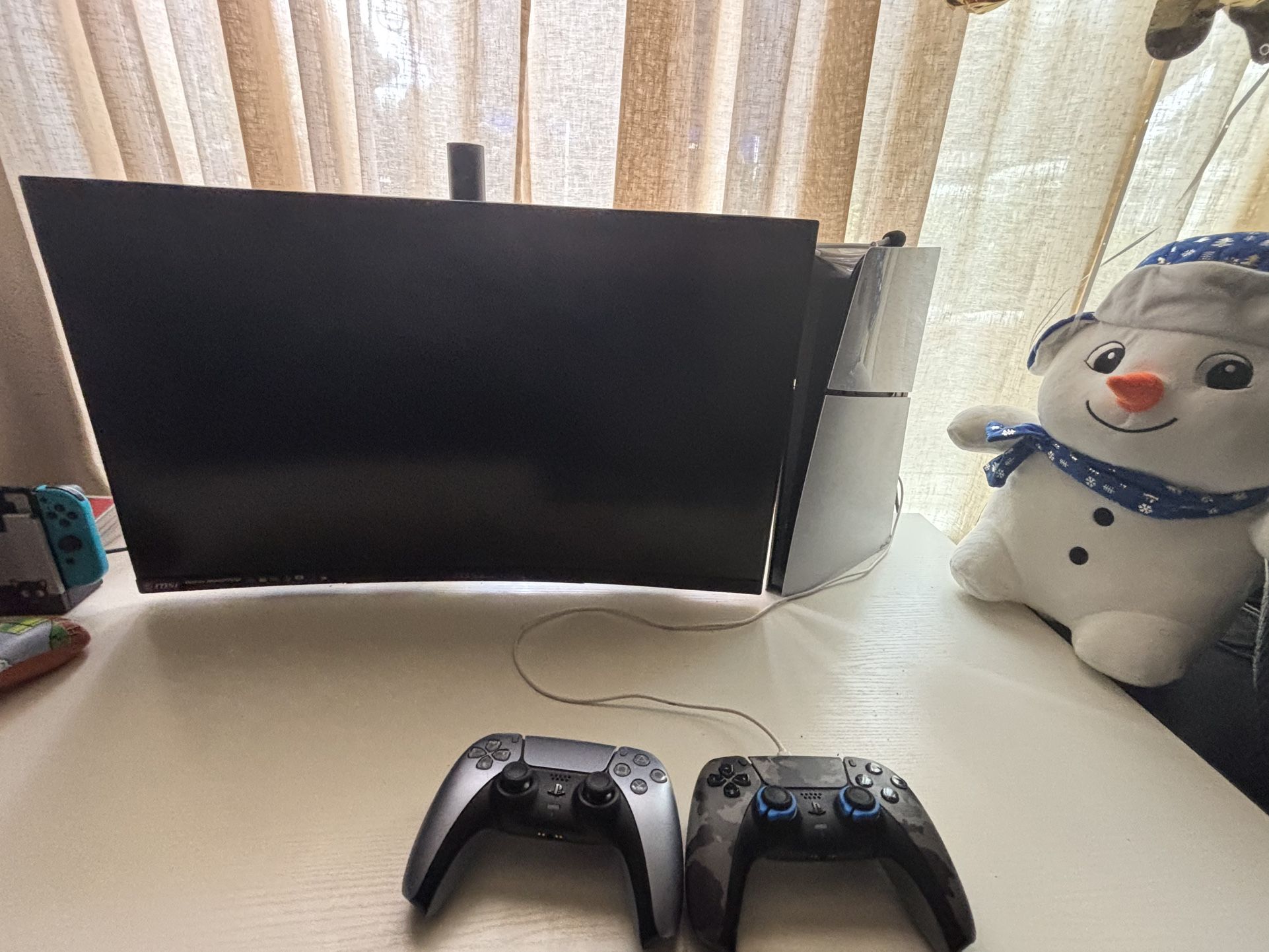 Ps5 Slim With Msi Curved Monitor With Desk 