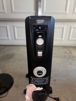 DeLonghi SafeHeat Oil-Filled Radiator Heater 1500W – Tested & Working