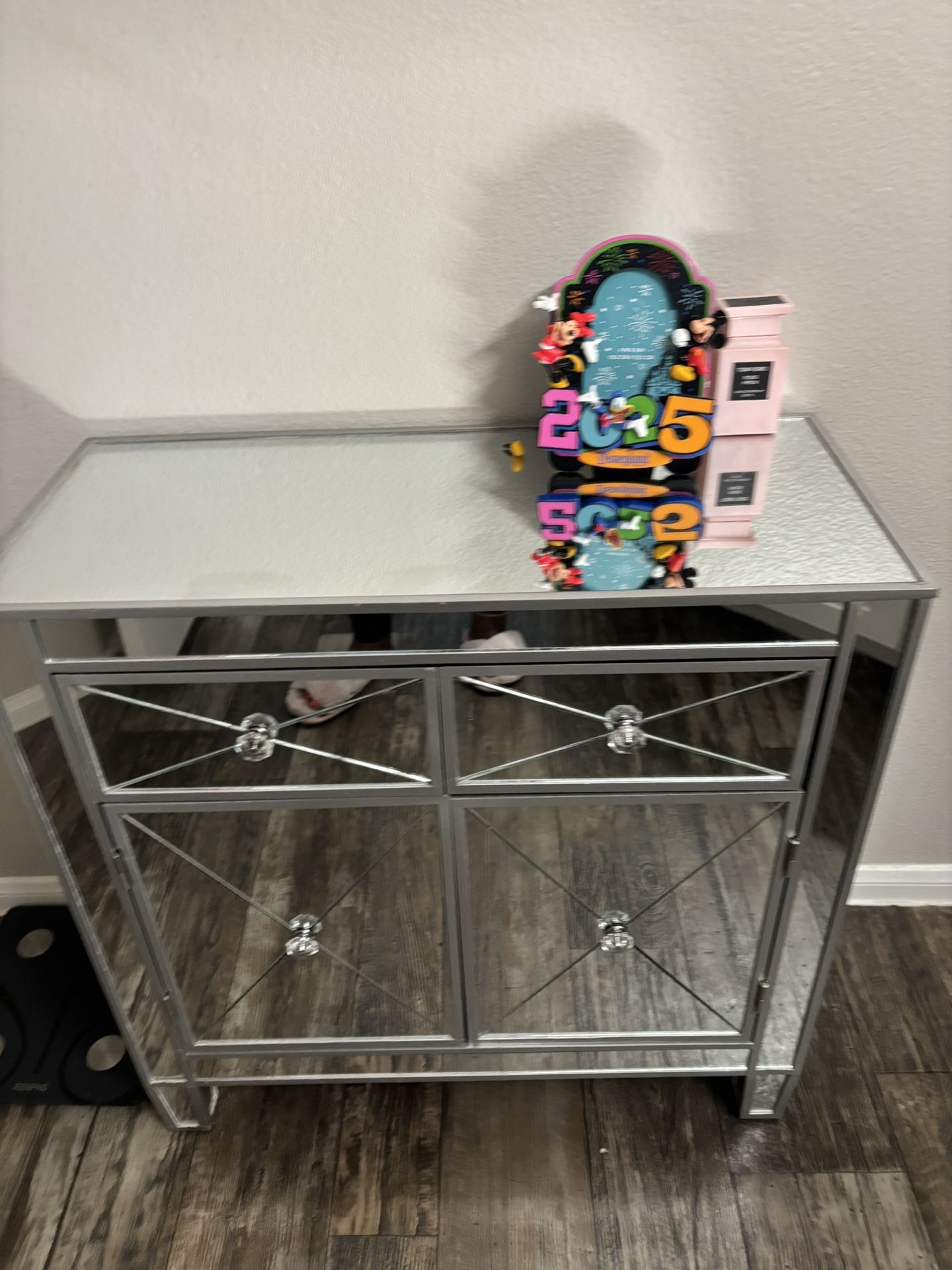 Mirror Dresser