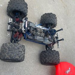 Traxxas Tmaxx