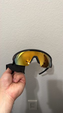 Oakley Sphaera 24K Gold Prizm P SUNGLASSES