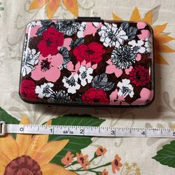 Retro floral print security credit card compact wallet accessories #protects #cardholder
