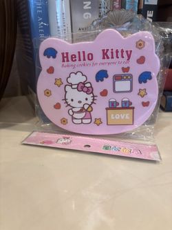 hello kitty compacted mirror with comb