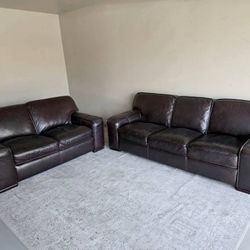 Beautiful Leather Sofa and Loveseat Set