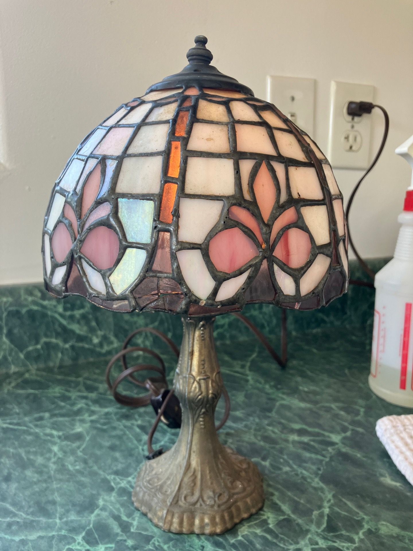 Vintage Tiffany style lamp 10”
