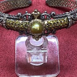 Exquisite Barbara Bixby Olive Pearl Yellow Sapphire Sterling Silver 18K Gold Cuff Bracelet