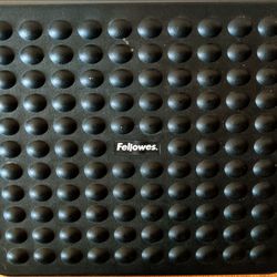 🖤 Fellowes Ergonomic Footrest with Massage Roller — Like New Condition! 🖤