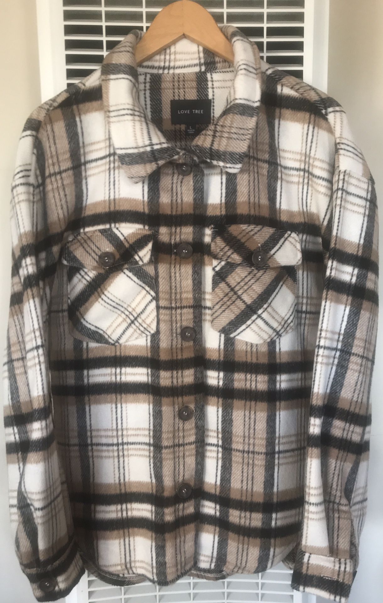 (LIKE NEW) WOMEN’S LIVE TREE PLAID BUTTON DOWN SHIRT/COAT SHACKET - SIZE: LARGE (MSRP: $39.99)