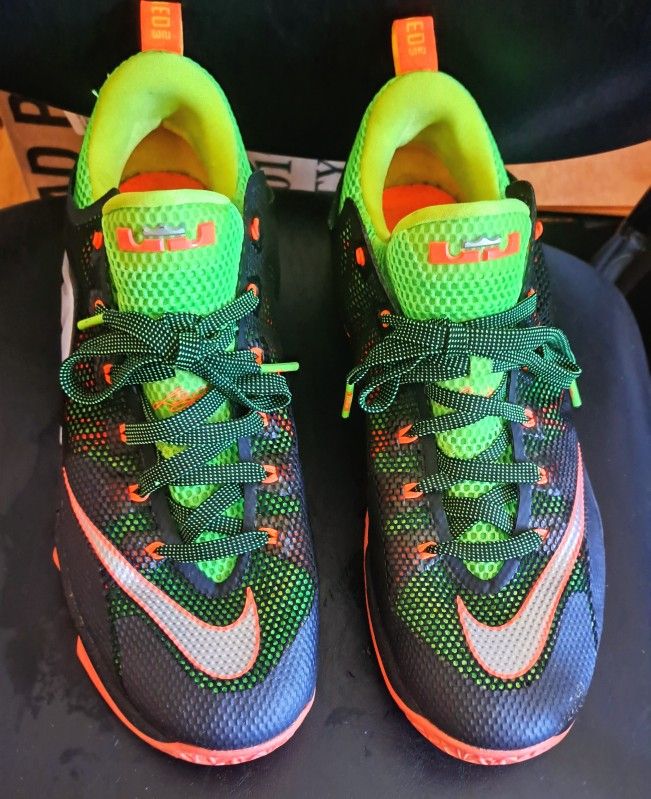 Size 13 - Nike LeBron 12 Low Remix 2015 Pre•Owned Great Condition