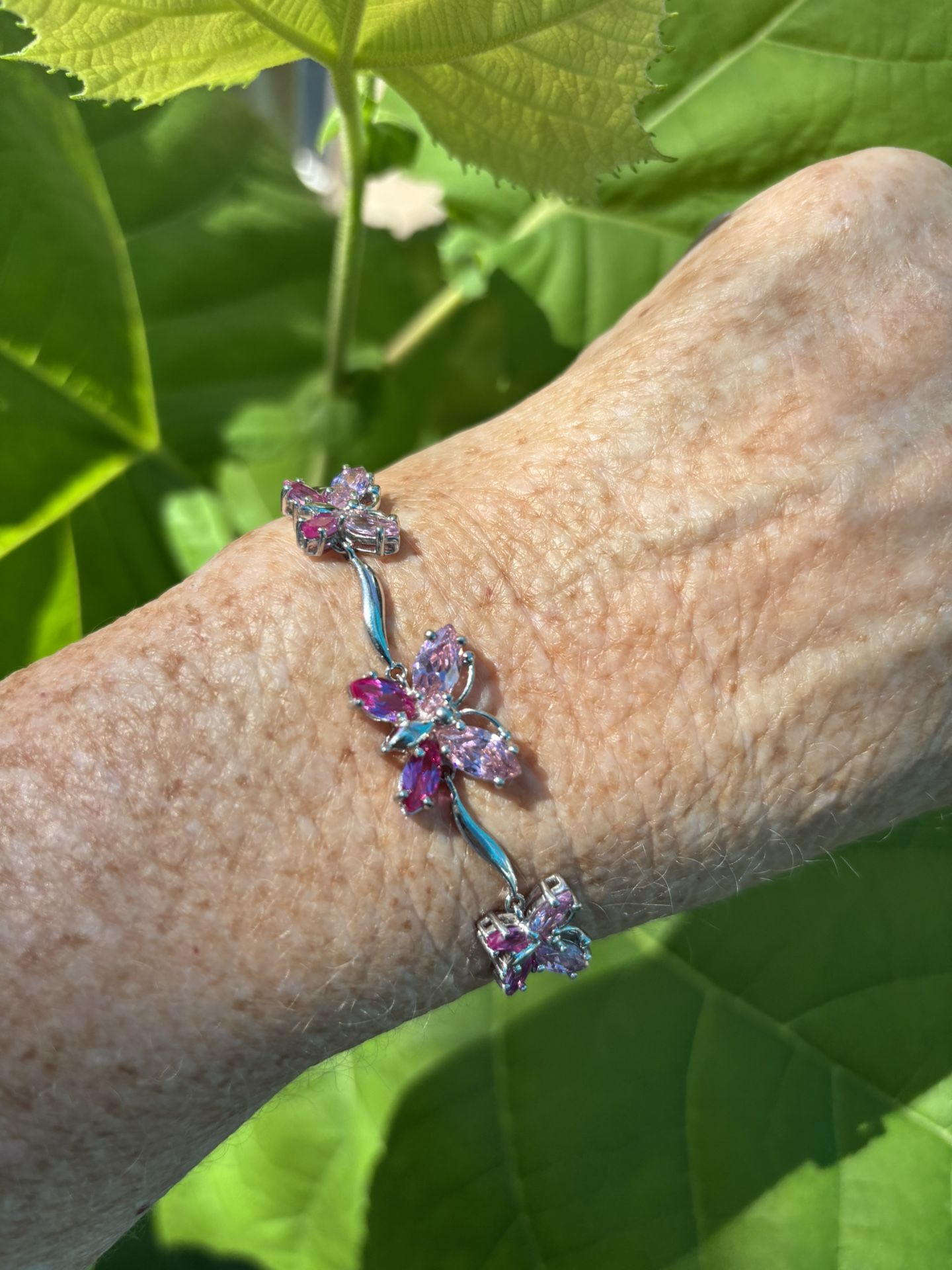 7.25 inch Triple Light and Hot Pink Butterfly bracelet with wavy links 925