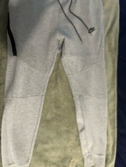 Nike tech sweat pants men’s medium