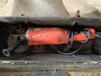 Milwaukee heavy duty grinder