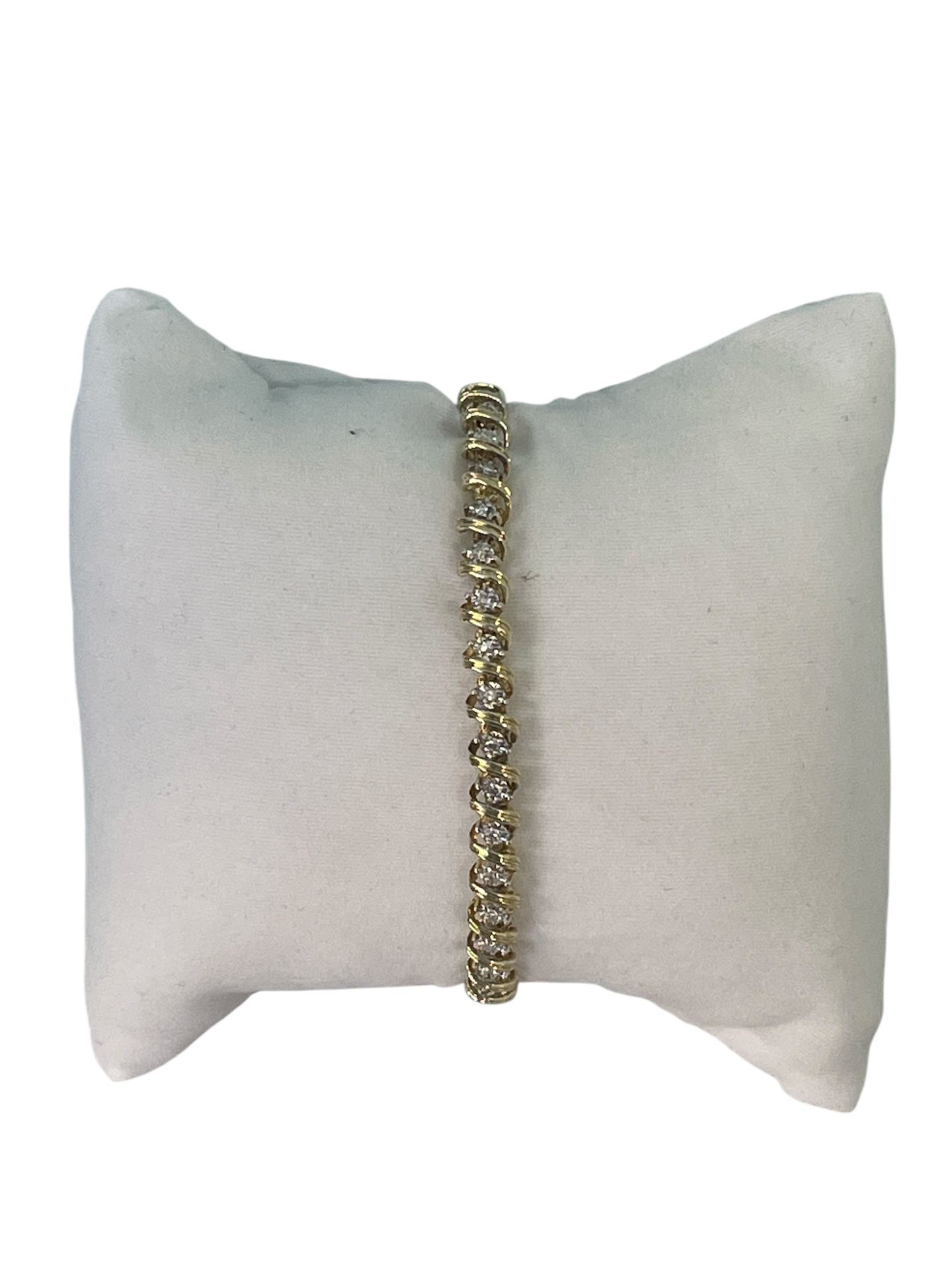 10kt Yellow Gold Diamond Bracelet