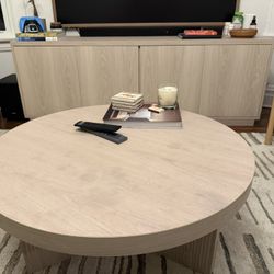 TV Stand / Media Console / Entertainment Center / TV Cabinet