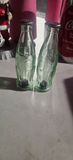 Salt & pepper shakers