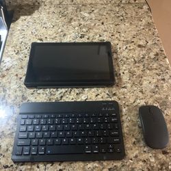 Android Tablet with Keyboard and Mouse