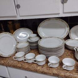 Queen Anne Signature collection