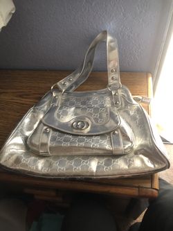 Gucci shoulder bag