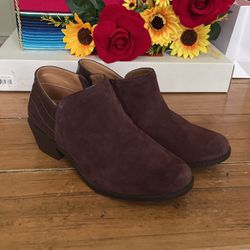 New Vionic Marissa Ankle Booties 