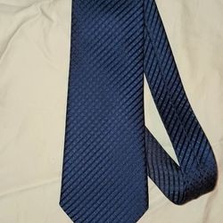 New..never Worn..quality Designer Dress Necktie