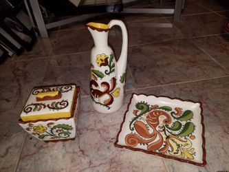 Colorful pottery